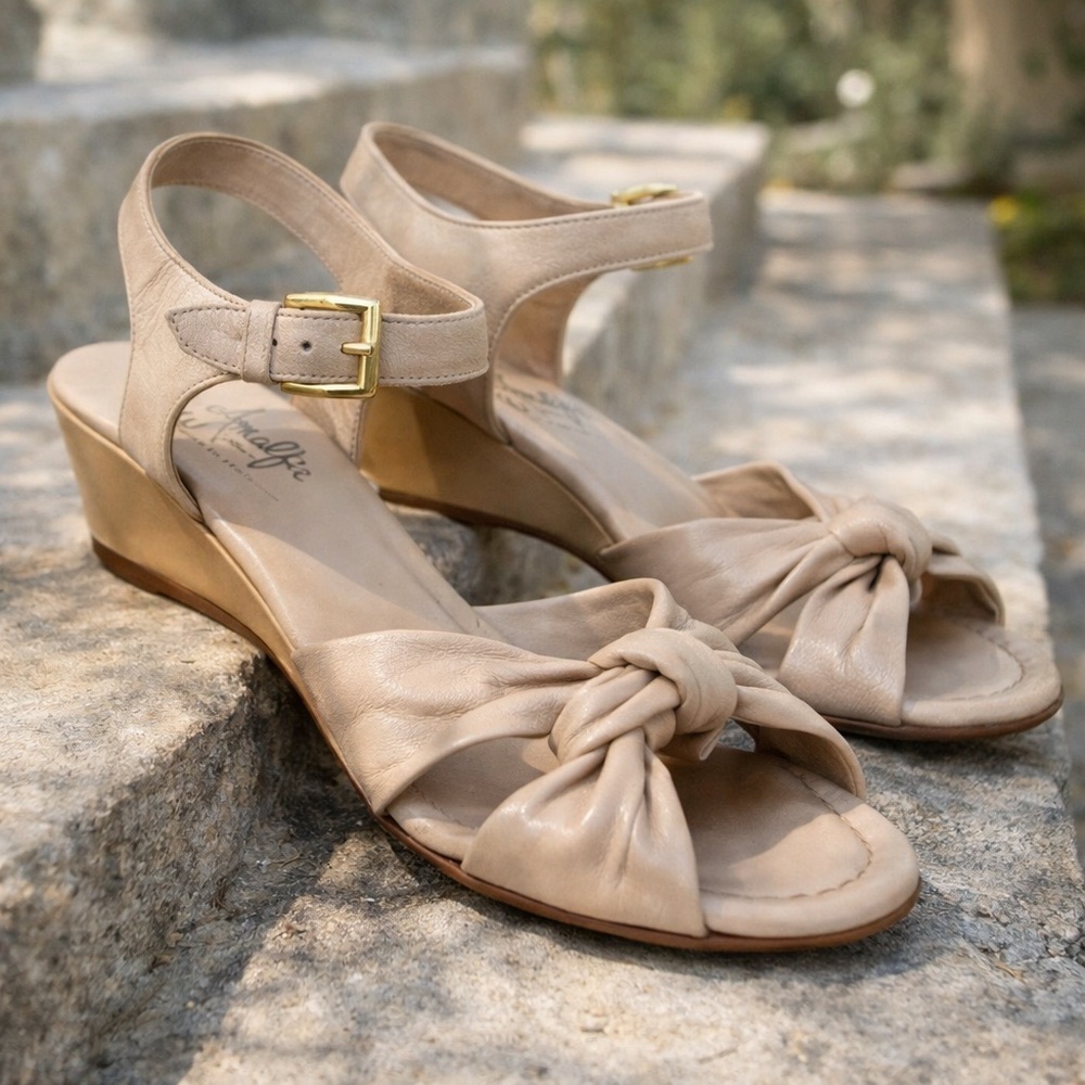 Amalfi by Rangoni Italian Leather Twist Knot Wedge Sandals Size 8